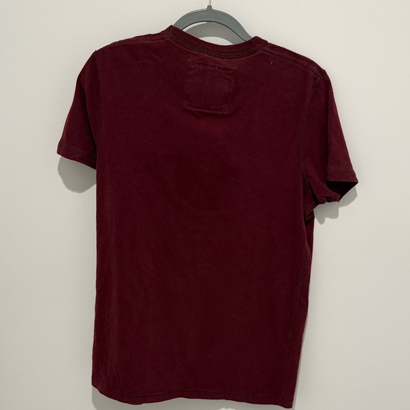 Vintage Abercrombie & Fitch Maroon Tee with Logo - Picture 4 of 4
